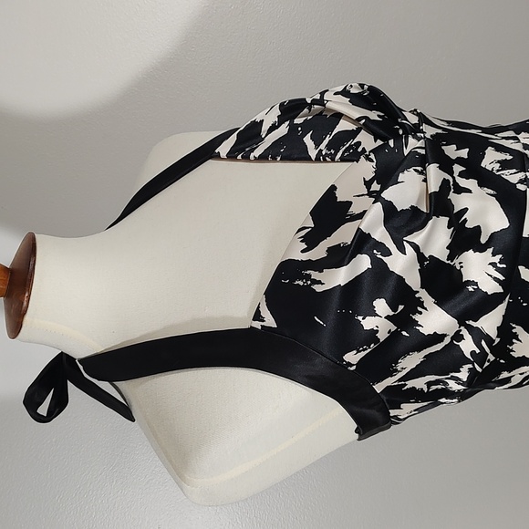 Dress: Donna Ricco Halter Top Cocktail Dress - Picture 1 of 5